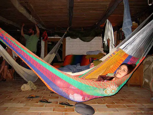 hammocks-can-save-space-at-home