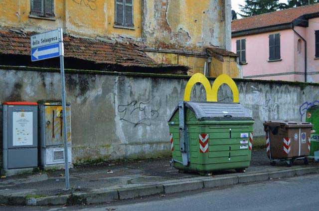 happy-meal-street-art-by-Biancoshock