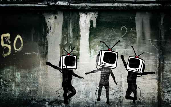 tv-hypnotizes-street-art